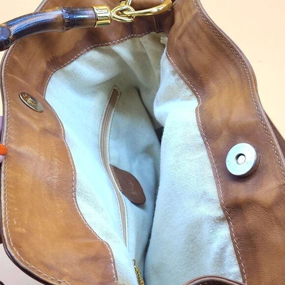 Authentic Gucci Shoulder Bag - Picture 11 of 16